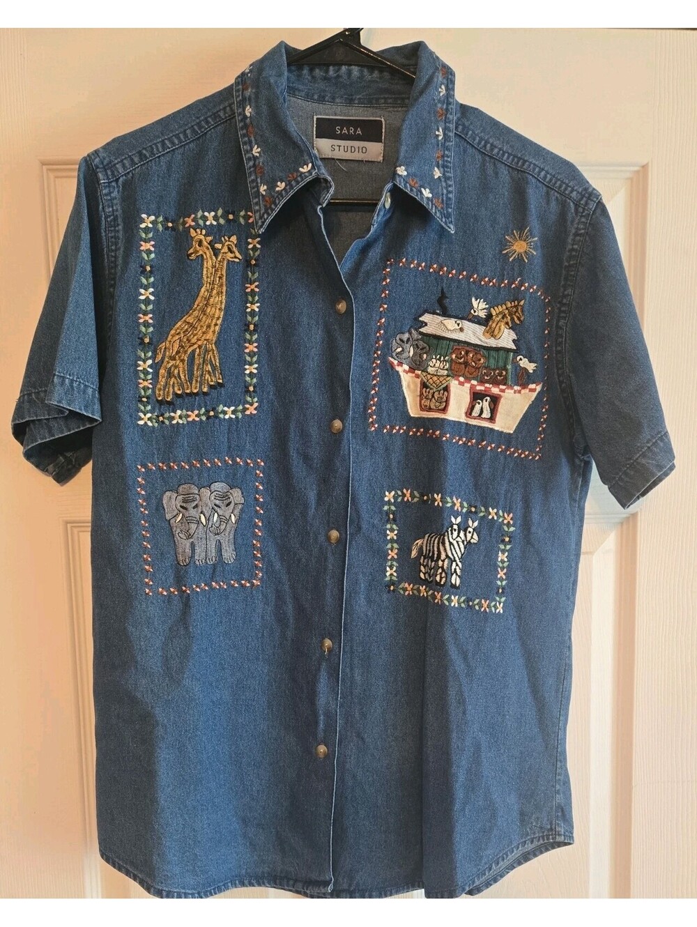 Vtg Sara Studio Embroidered Chambray Button Down Blouse Zoo Animals Cottage Core